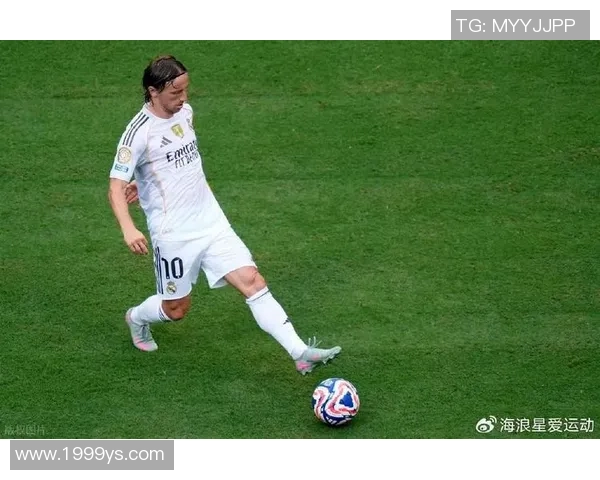 莫德里奇卡通版：足球天才的独特魅力与球场传奇故事