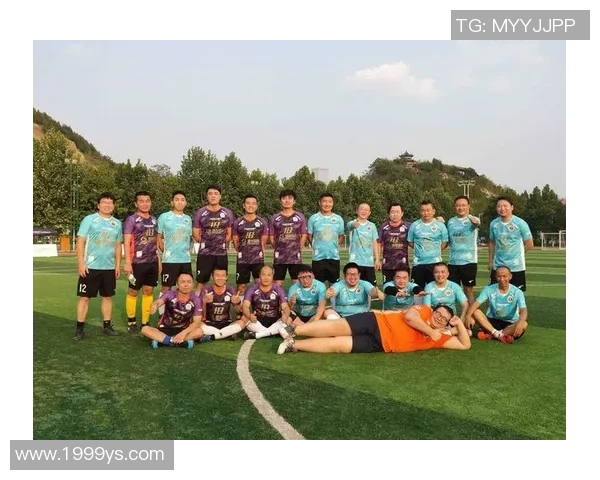 车载足球明星背后故事揭秘 车主与球星之间的奇妙缘分与互动 车载足球明星背后故事揭秘 车主与球星之间的奇妙缘分与互动